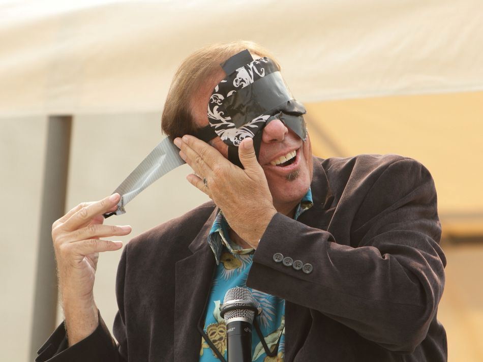 Man performs for the crowd at the 2015 Klickitat County Fair.